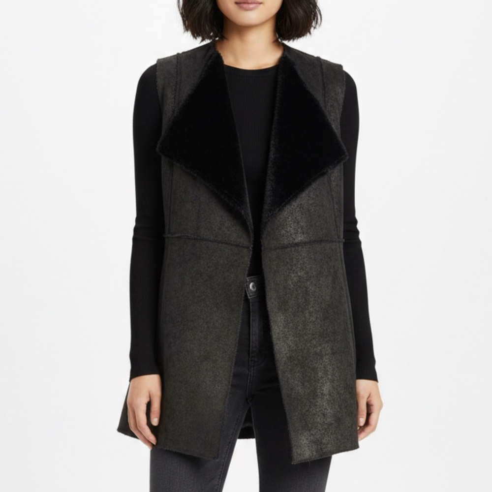 293 - Black Faux Leather/Fur Vest - Size S 100% polyester cold water‎ wash